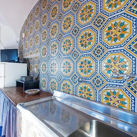 Casa Maiolica *